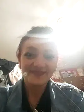 SweetLeila40 online show from June 14, 8:55 pm