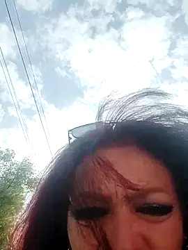SweetLeila40 online show from June 16, 7:00 am