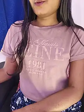 yhona darling online show from May 28, 1:30 pm