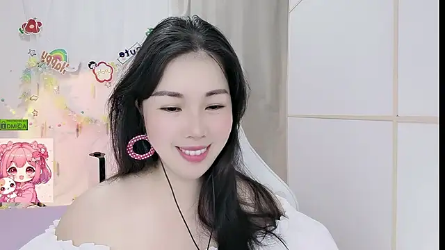 Snapshot of HK_angelchloe chatting on June 27, 1:10 am HK angelchloe online show from June 27, 1:10 am