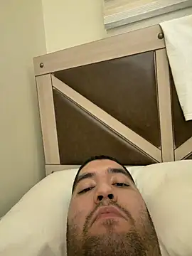 31cektirenbatuu online show from February 20, 10:21 pm