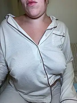 lilylush24 online show from February 21, 4:37 pm