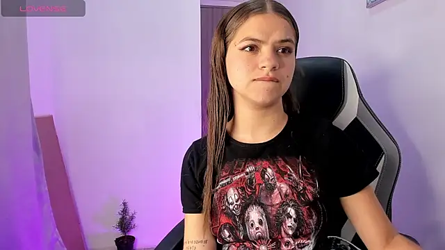 PaigeJayden online show from October 28, 3:21 am