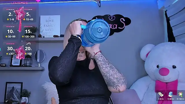 Alexasmith06 online show from February 17, 7:31 pm