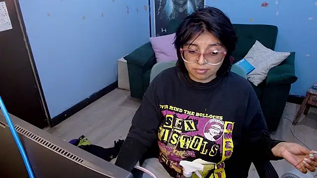 X CHERRY XX online show from July 11, 4:37 am
