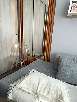 Snapshot of FridaKlein chatting on March 15, 2:01 pm FridaKlein online show from March 15, 2:01 pm