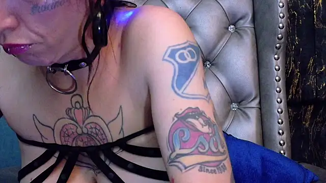Snapshot of LusstCruella chatting on April 29, 6:25 pm LusstCruella online show from April 29, 6:25 pm