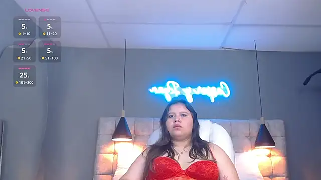 Laia and Aloby online show from February 15, 10:52 pm