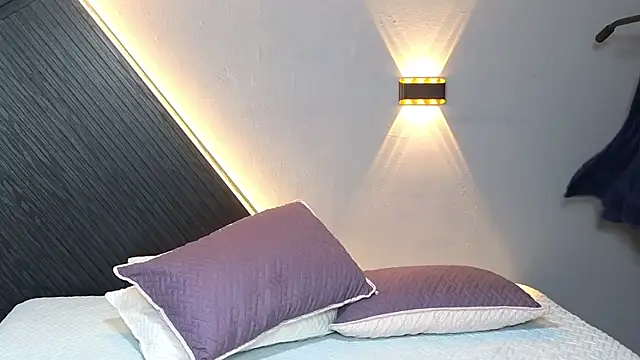 Laia and Aloby online show from February 26, 10:09 pm