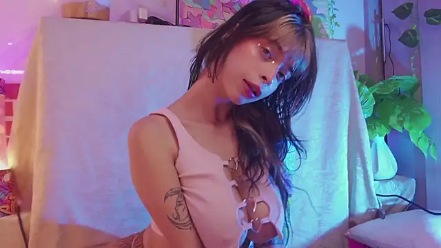 Kitty arts online show from January 25, 10:07 pm