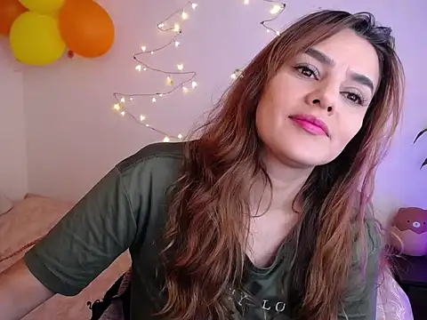 Lu perez online show from November 26, 5:47 pm