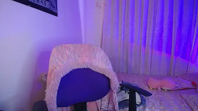 Lu perez online show from March 3, 10:37 pm