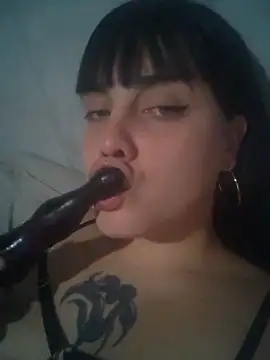 lucylovles online show from May 30, 10:18 pm