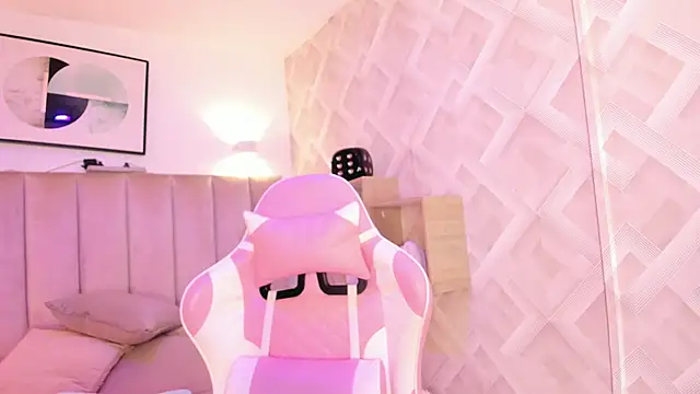 Haru Bonny online show from February 16, 8:16 pm