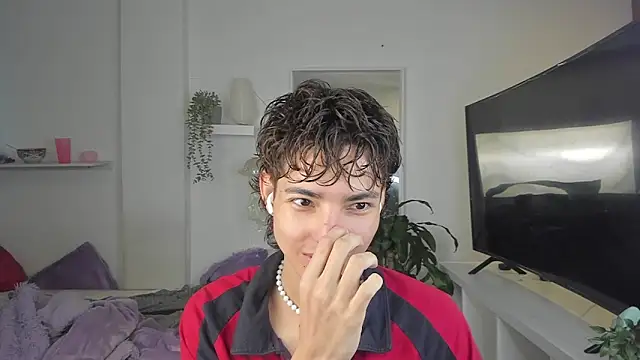 Snapshot of santy-kitty chatting on November 22, 10:31 pm santy-kitty online show from November 22, 10:31 pm