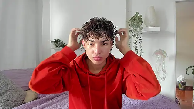 Snapshot of santy-kitty chatting on January 15, 5:27 pm santy-kitty online show from January 15, 5:27 pm