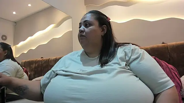 Alisson am online show from April 19, 11:42 am