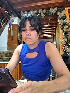 Snapshot of amazonafit_ chatting on February 26, 7:46 pm amazonafit online show from February 26, 7:46 pm