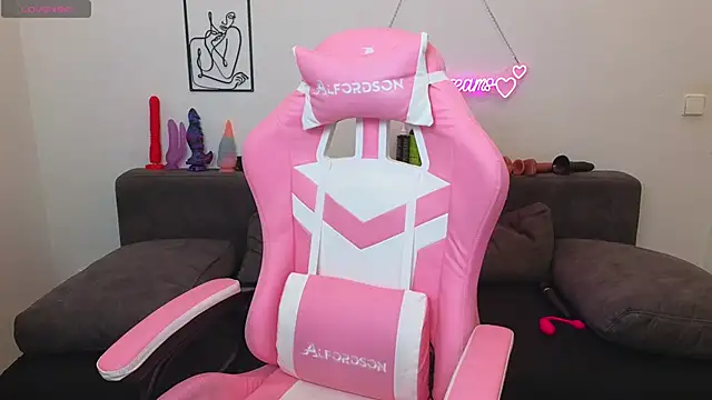 Milas Dreams online show from October 16, 7:37 pm