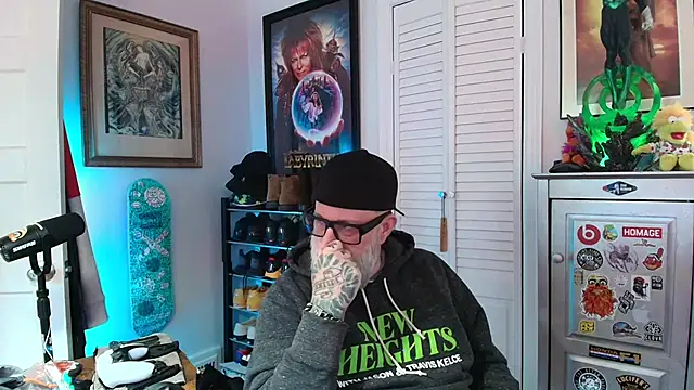 fillingyourthroat2 online show from October 17, 4:31 pm