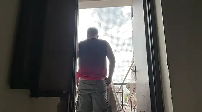 Snapshot of gauravgay93 chatting on March 16, 9:27 am gauravgay93 online show from March 16, 9:27 am