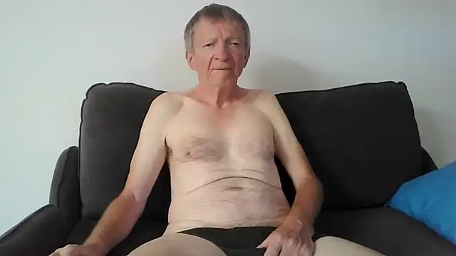 naturiste974 online show from December 18, 7:58 am