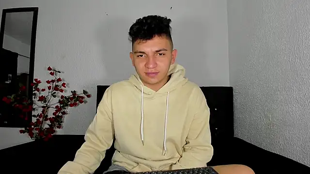 Danielbluestar online show from February 22, 3:58 pm