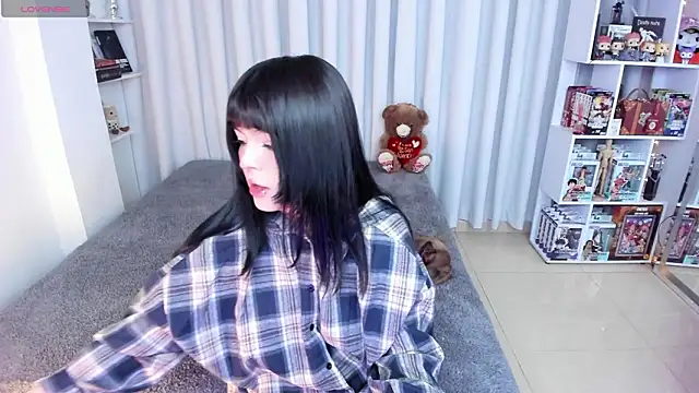 misshoneyxxx online show from March 11, 4:07 am