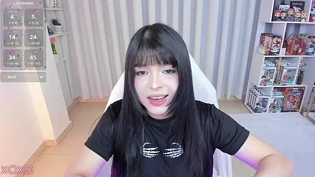 misshoneyxxx online show from April 12, 4:17 am