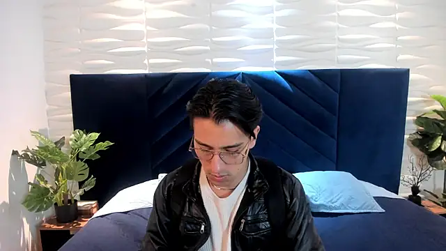 Andy Joy  online show from June 26, 11:03 am