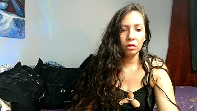 Snapshot of naihroby chatting on June 23, 4:32 am naihroby online show from June 23, 4:32 am