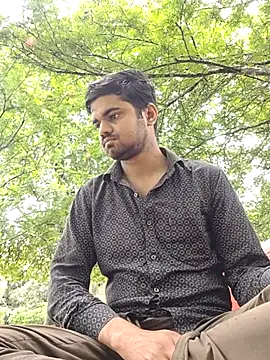 Ishan003 online show from August 7, 2:57 am