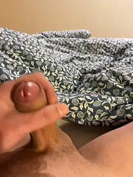  t0ni0  online show from December 3, 10:39 am