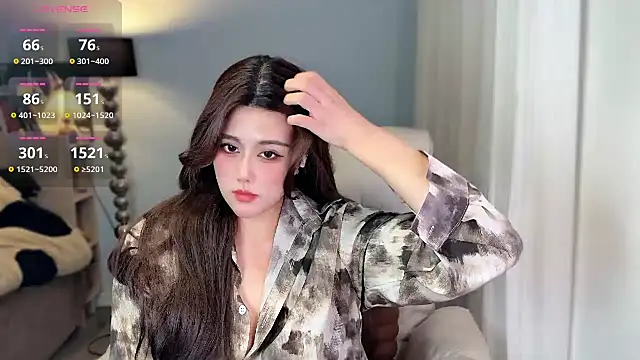 Strawberrybabyy1 online show from December 1, 4:29 pm