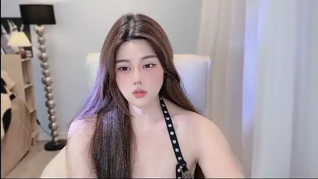 Strawberrybabyy1 online show from December 22, 2:06 pm