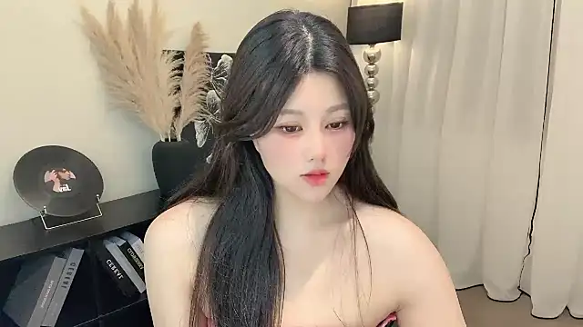 Strawberrybabyy1 online show from March 20, 3:04 pm