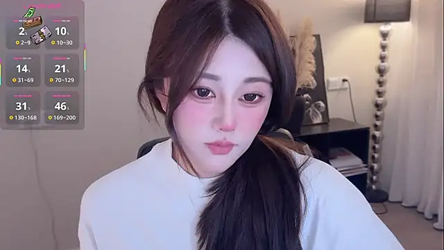 Strawberrybabyy1 online show from November 11, 12:27 pm