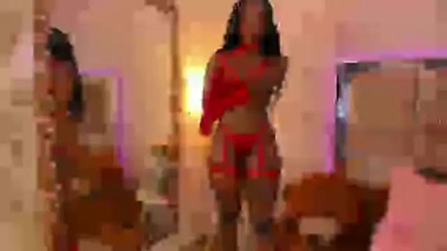 Snapshot of bruneettklaryss chatting on November 15, 7:16 am bruneettklaryss online show from November 15, 7:16 am