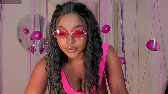 SavannahStorm online show from June 5, 12:33 pm