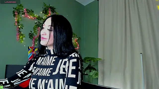 Margaret Clark  online show from April 10, 12:10 pm