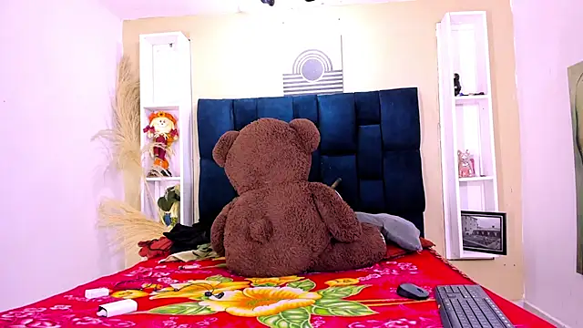Snapshot of AlissonSpears chatting on June 29, 6:41 pm AlissonSpears online show from June 29, 6:41 pm