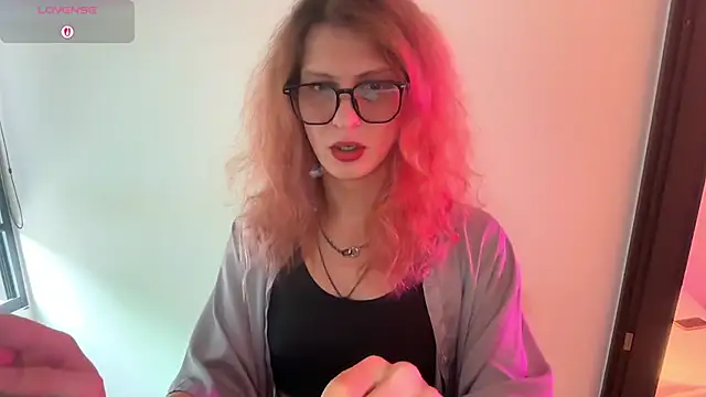 Alice Pinkhead online show from July 24, 9:07 am