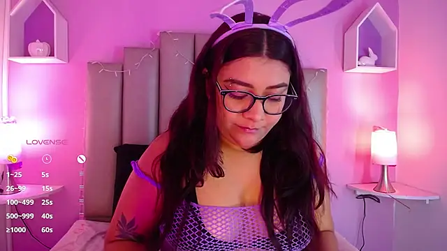 MeghanBurn online show from March 21, 1:56 am