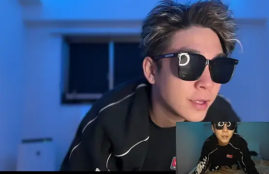 Snapshot of guerrilla_gansya722 chatting on February 10, 1:11 pm guerrilla gansya722 online show from February 10, 1:11 pm