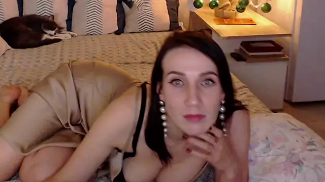 Snapshot of pepper_milf chatting on January 14, 1:06 pm pepper milf online show from January 14, 1:06 pm