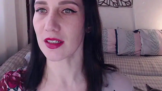 Snapshot of pepper_milf chatting on March 9, 11:14 am pepper milf online show from March 9, 11:14 am