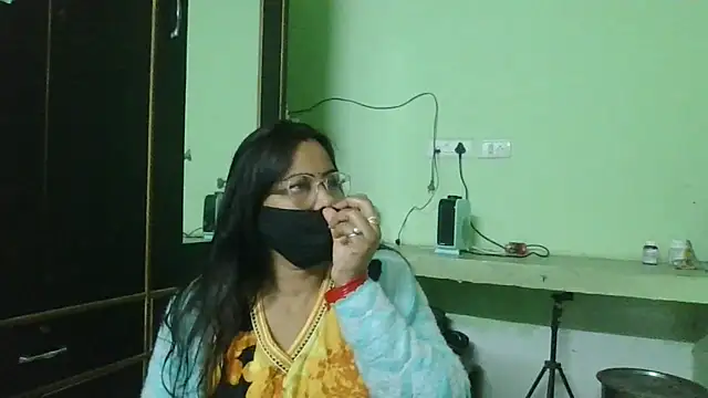 couplesuni online show from February 20, 4:53 am