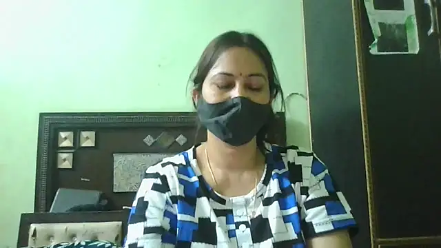 couplesuni online show from March 30, 10:38 am