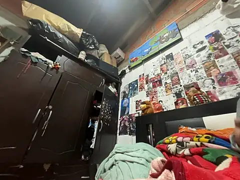 dafne19  online show from April 20, 5:21 am