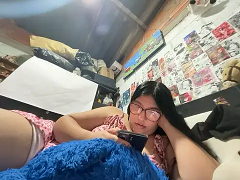 dafne19  online show from July 2, 5:13 am